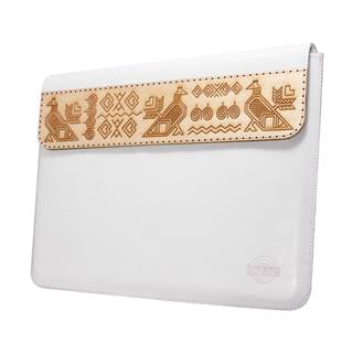 Kožené puzdro na notebook Čičmany biele MacBook Pro 13 / Air 13
